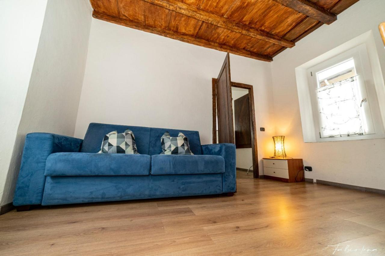 דירות Castiglione dʼIntelvi Casa Olmi Dependance מראה חיצוני תמונה