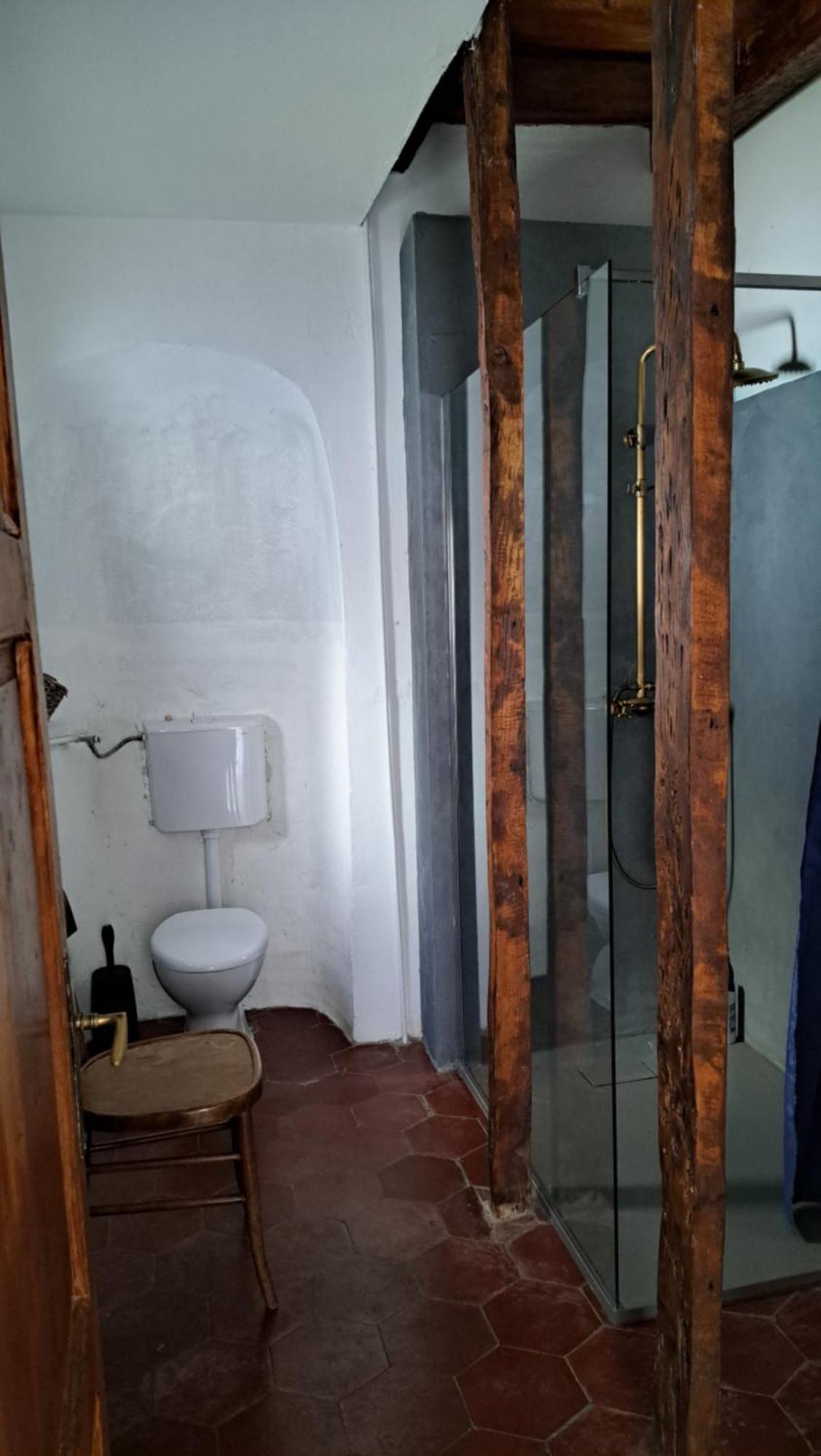 דירות Castiglione dʼIntelvi Casa Olmi Dependance חדר תמונה